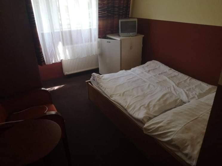 Fenyves Panzio Bed and Breakfast Siófok Exteriör bild